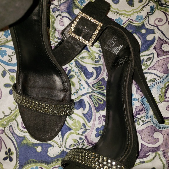 Stilletos Heels - Picture 2 of 3